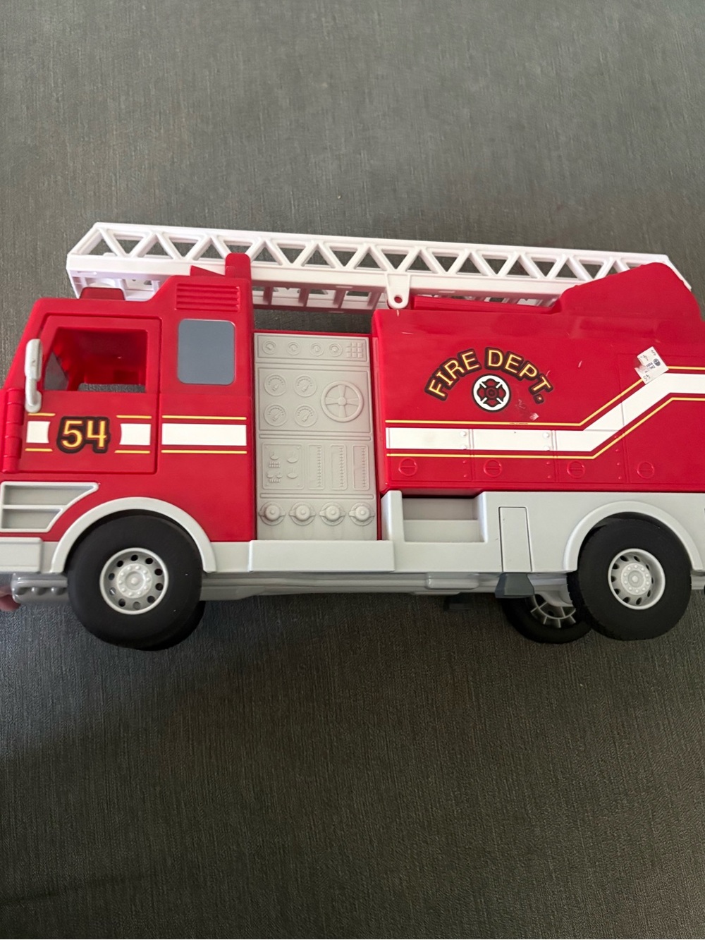 LAKESHORE LEARNING Real-Action Fire Engine Truck